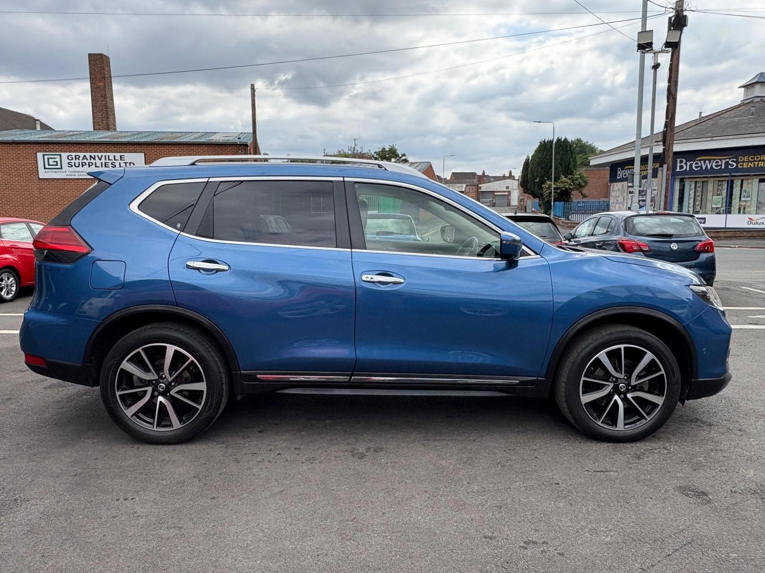 Nissan X Trail
