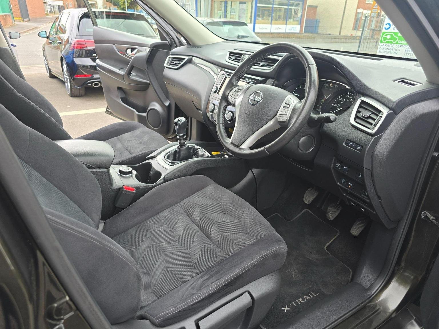 Nissan X Trail