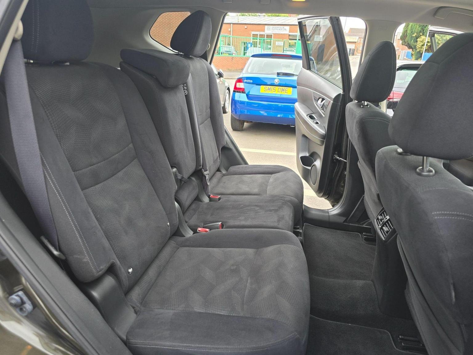 Nissan X Trail