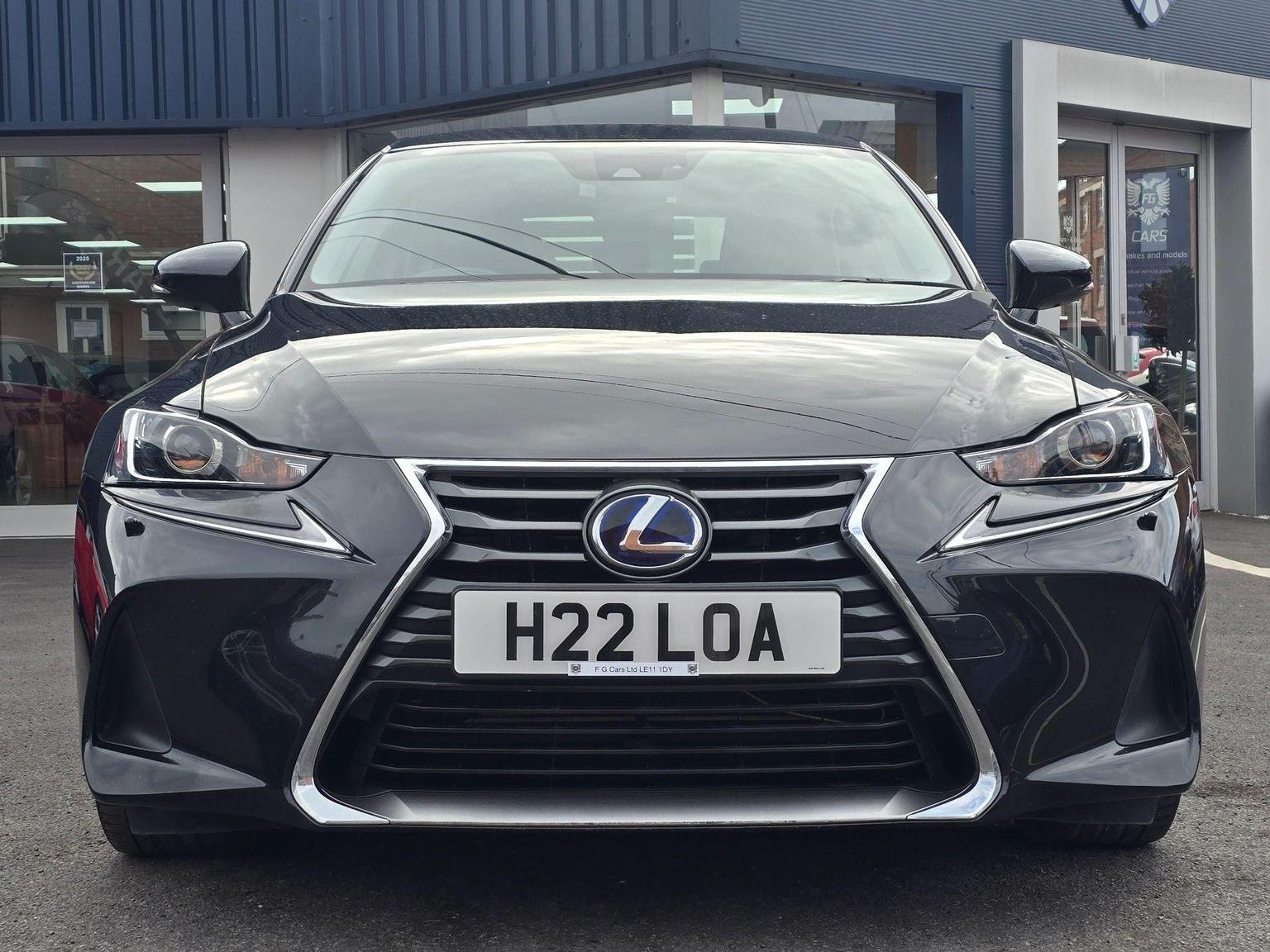 Lexus IS