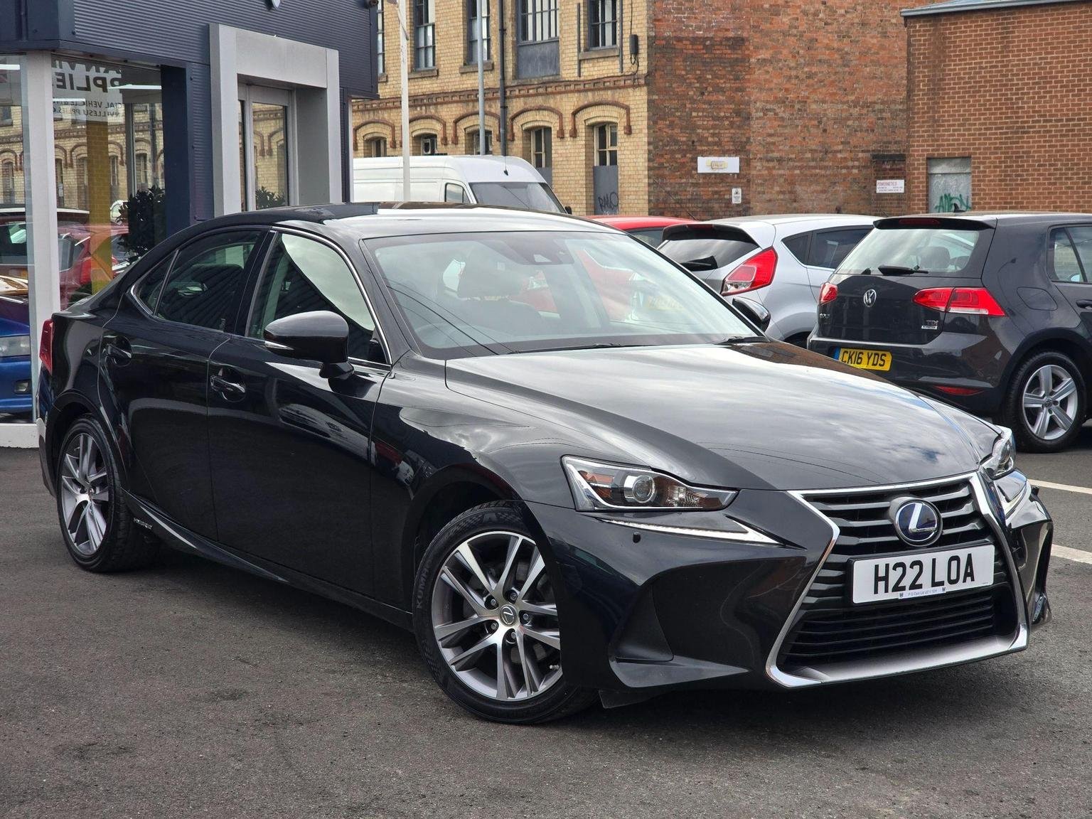 Lexus IS
