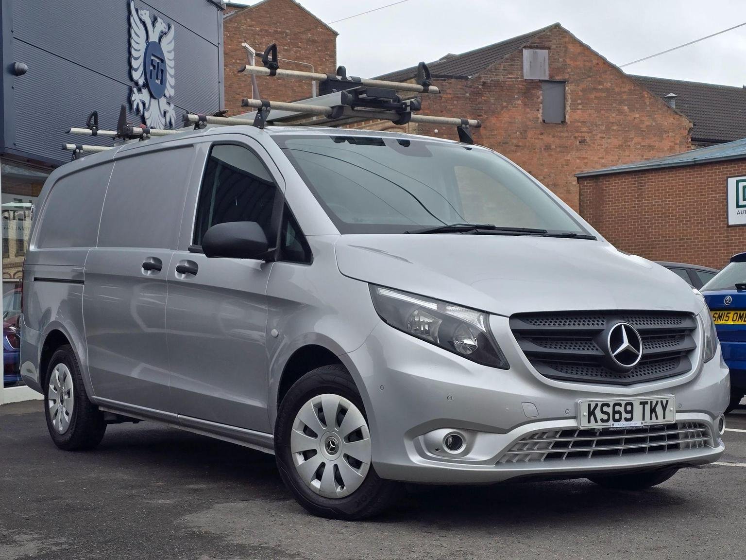 Mercedes Benz Vito