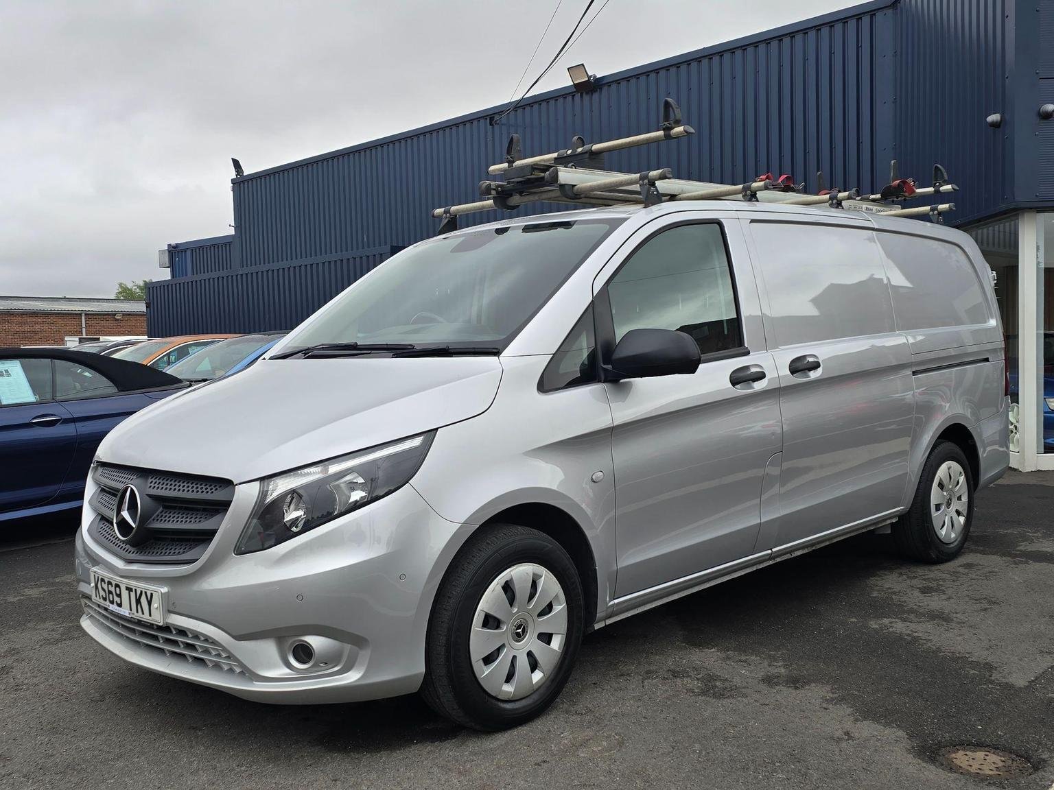 Mercedes Benz Vito