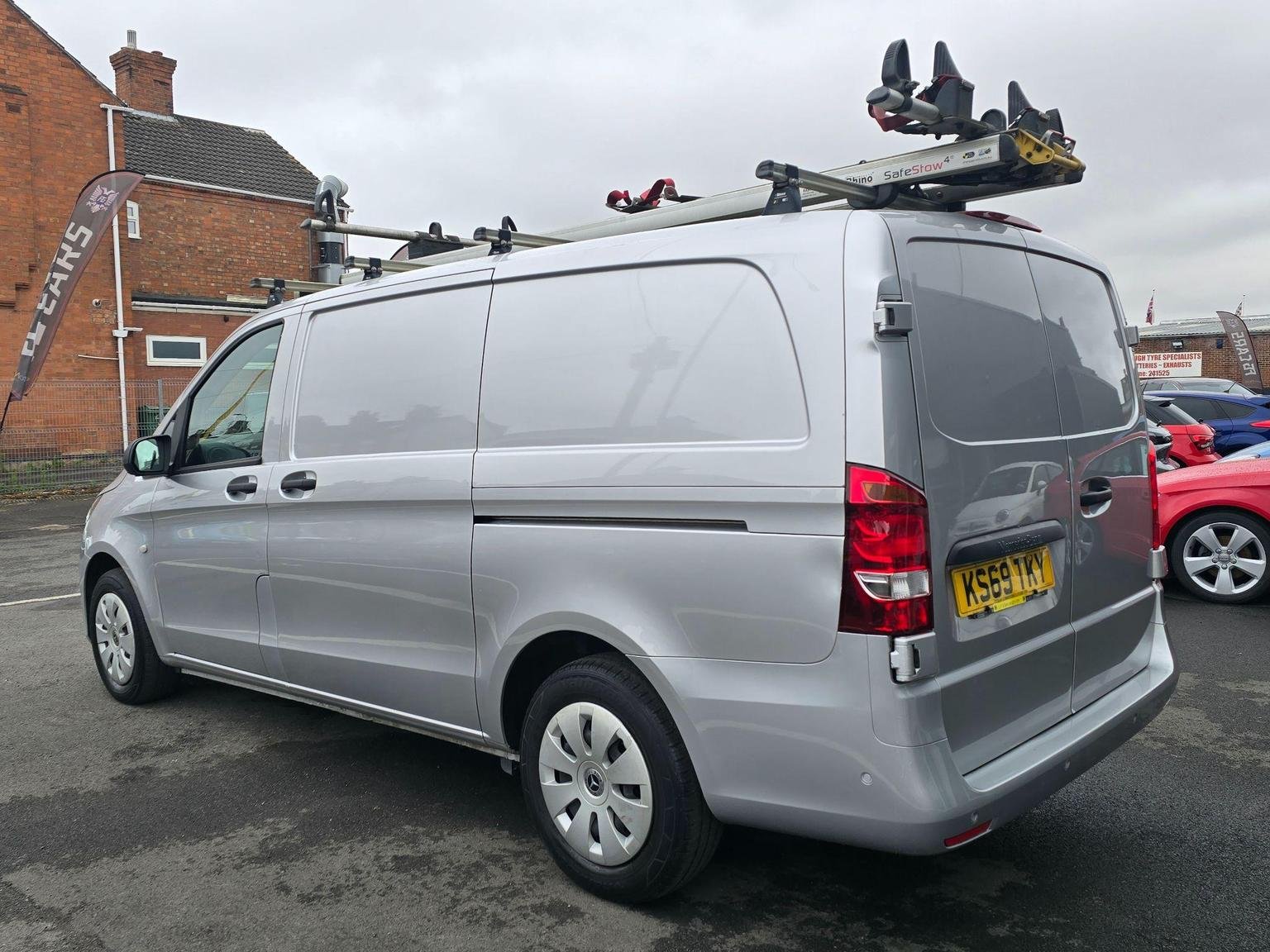 Mercedes Benz Vito
