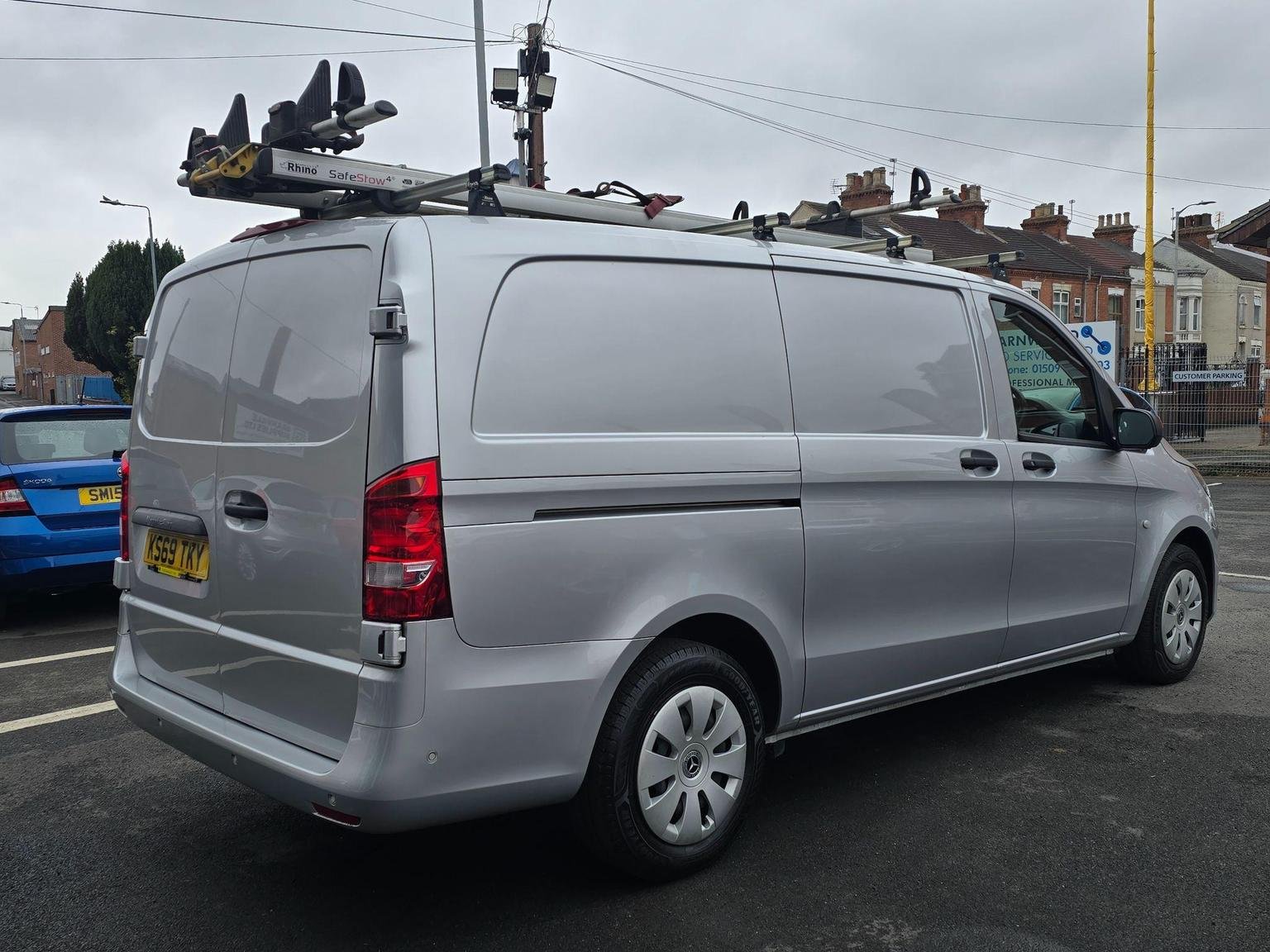 Mercedes Benz Vito