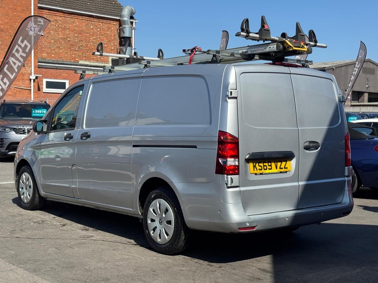 Mercedes Benz Vito