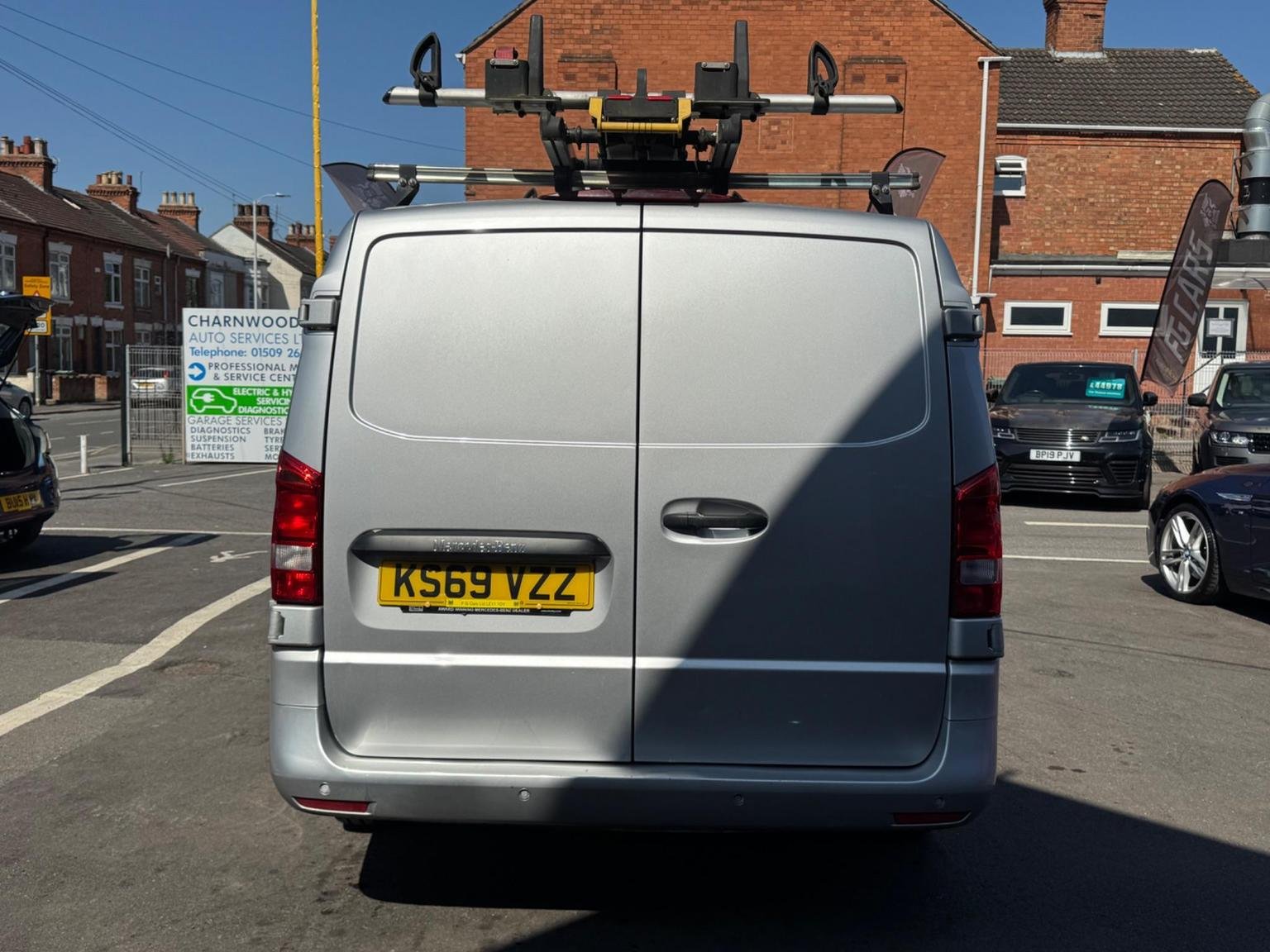Mercedes Benz Vito