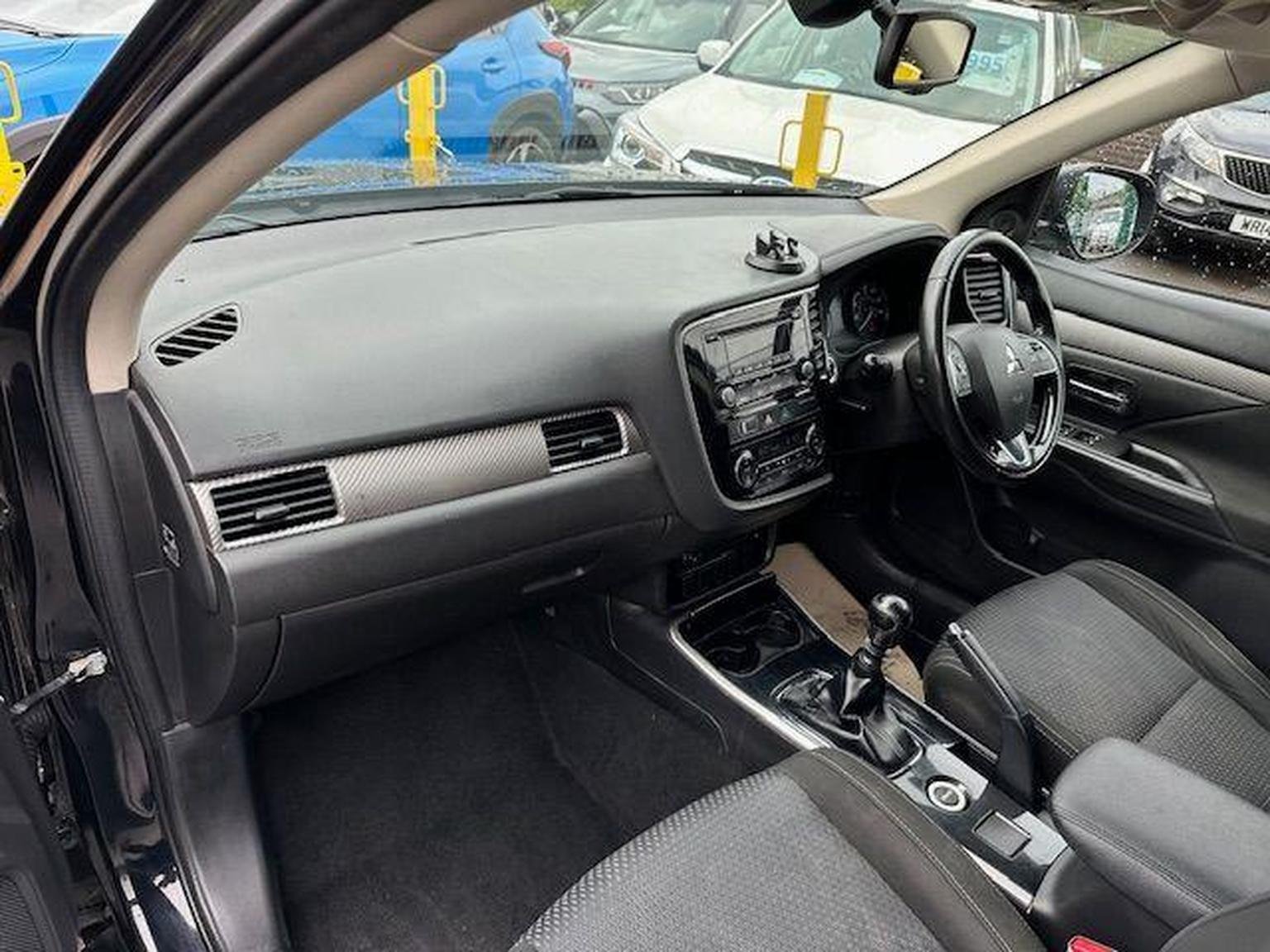 Mitsubishi Outlander