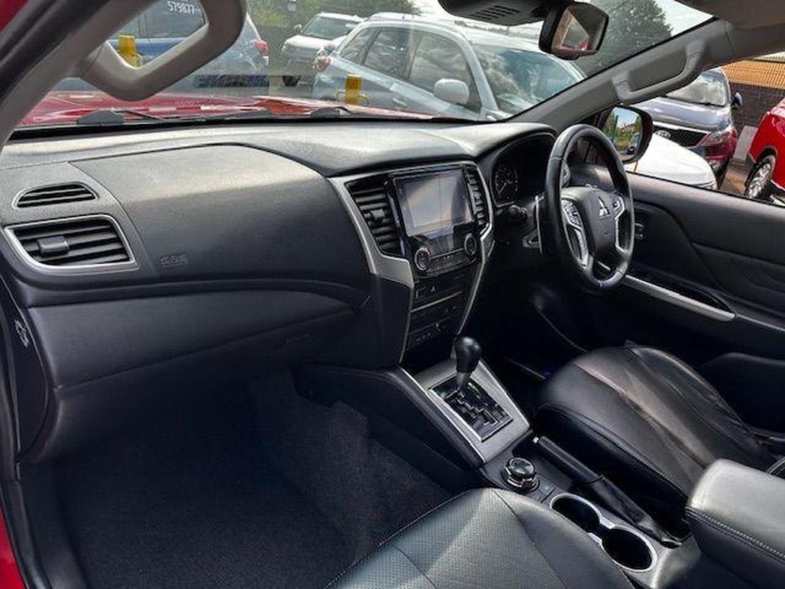 Mitsubishi L200