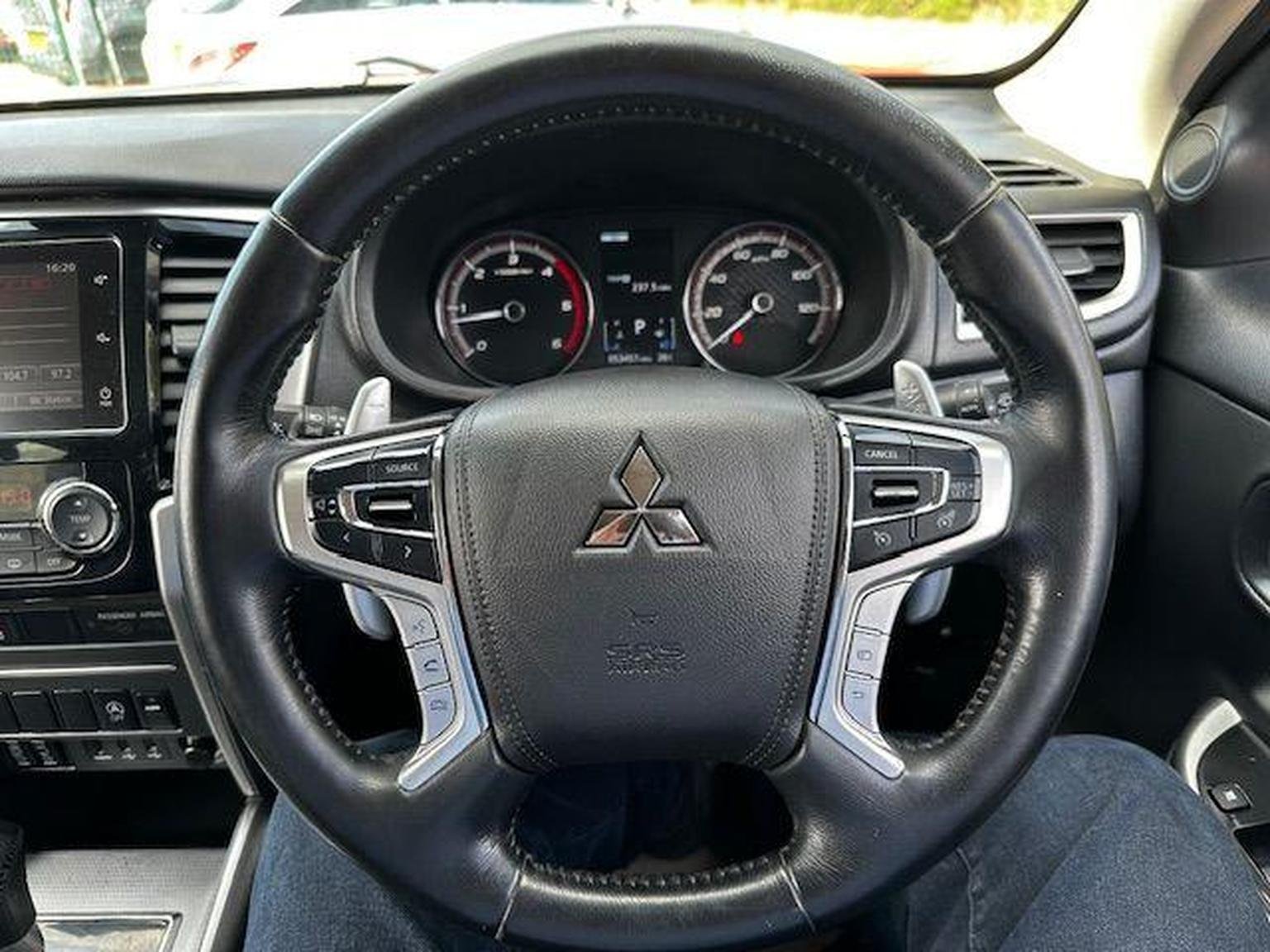 Mitsubishi L200