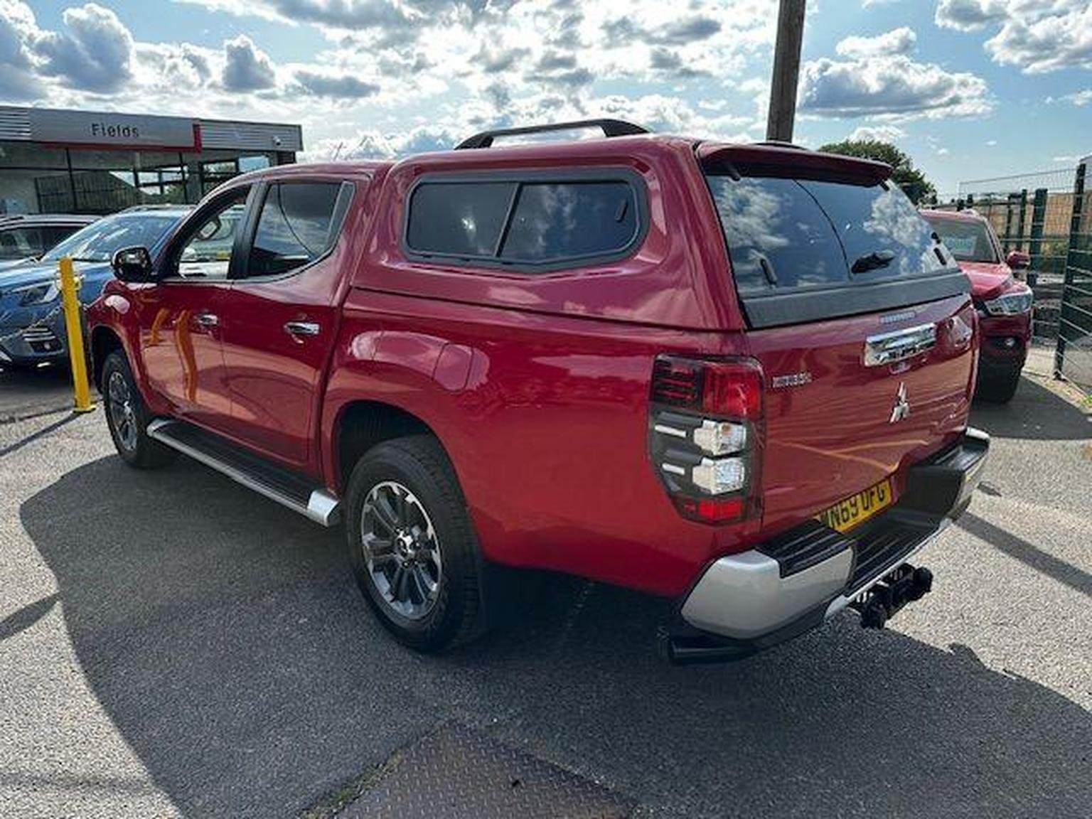 Mitsubishi L200