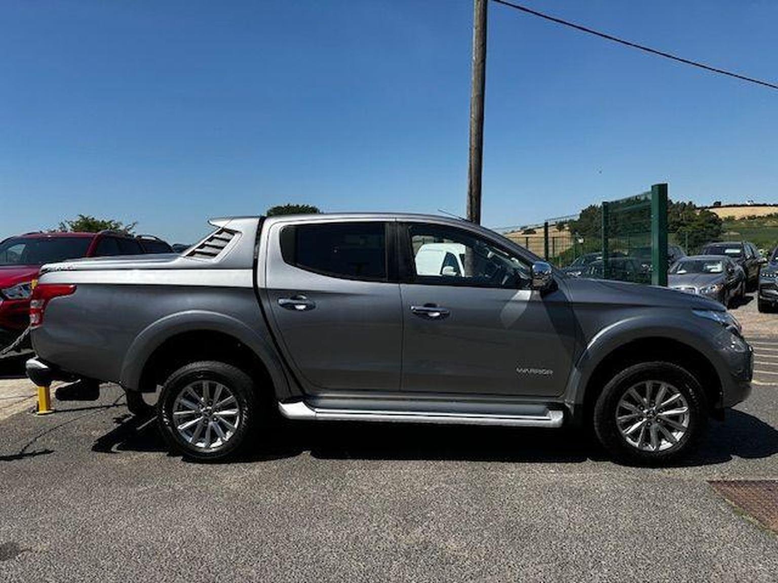 Mitsubishi L200