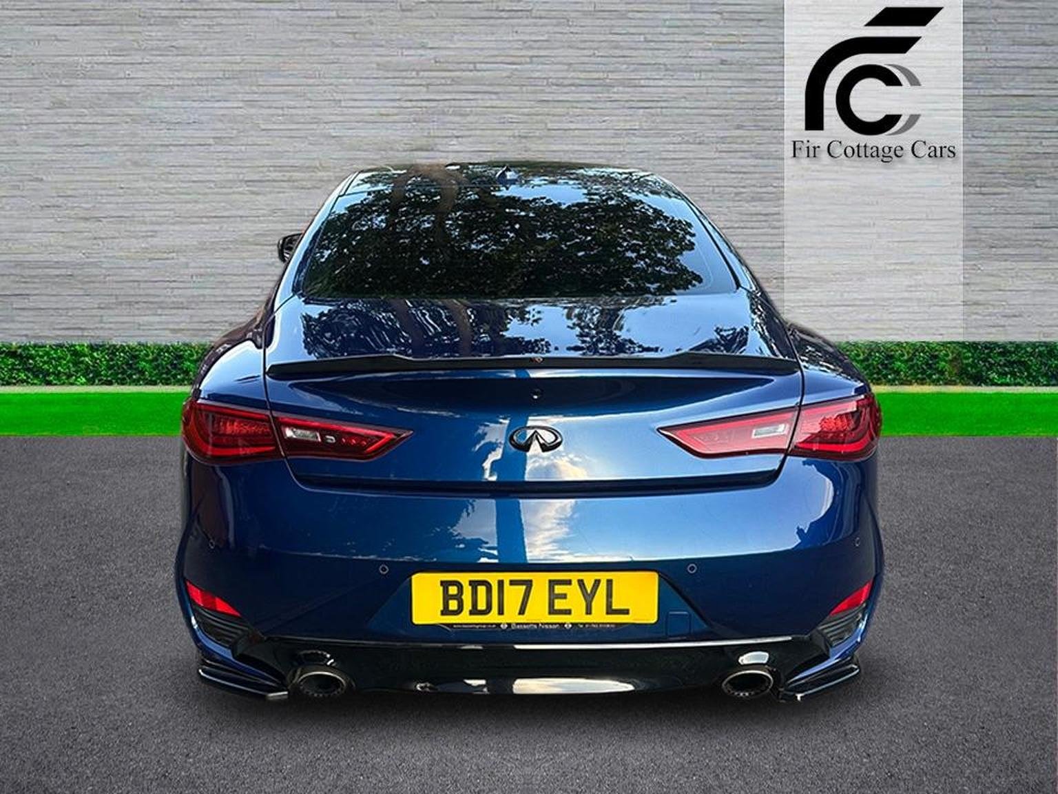 Infiniti Q60