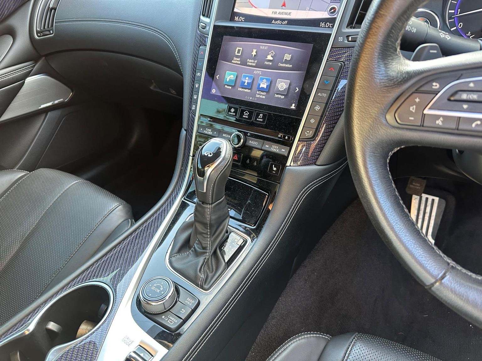 Infiniti Q60