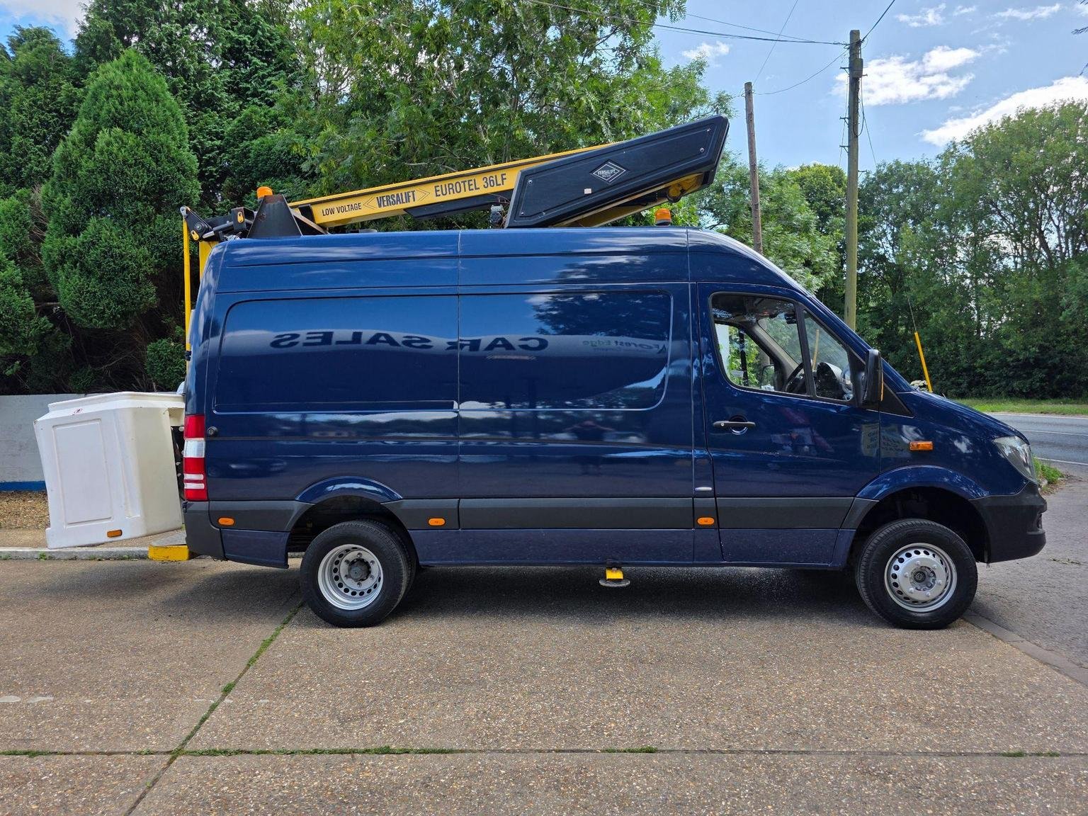 Mercedes Benz Sprinter