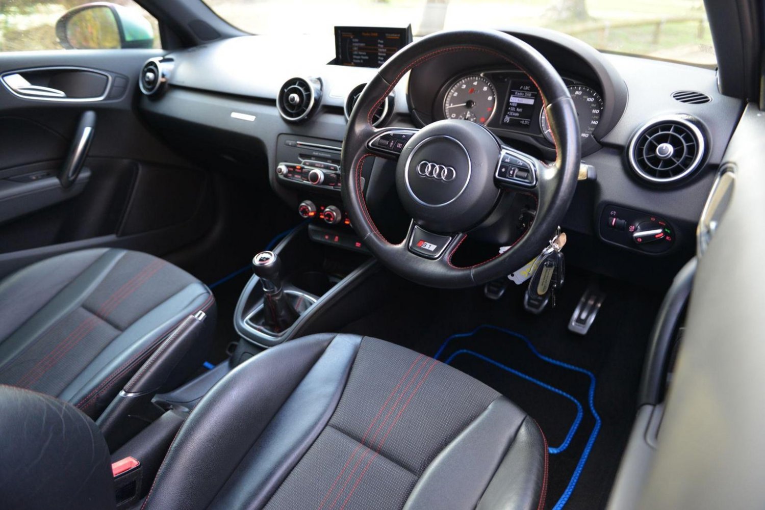 Audi S1