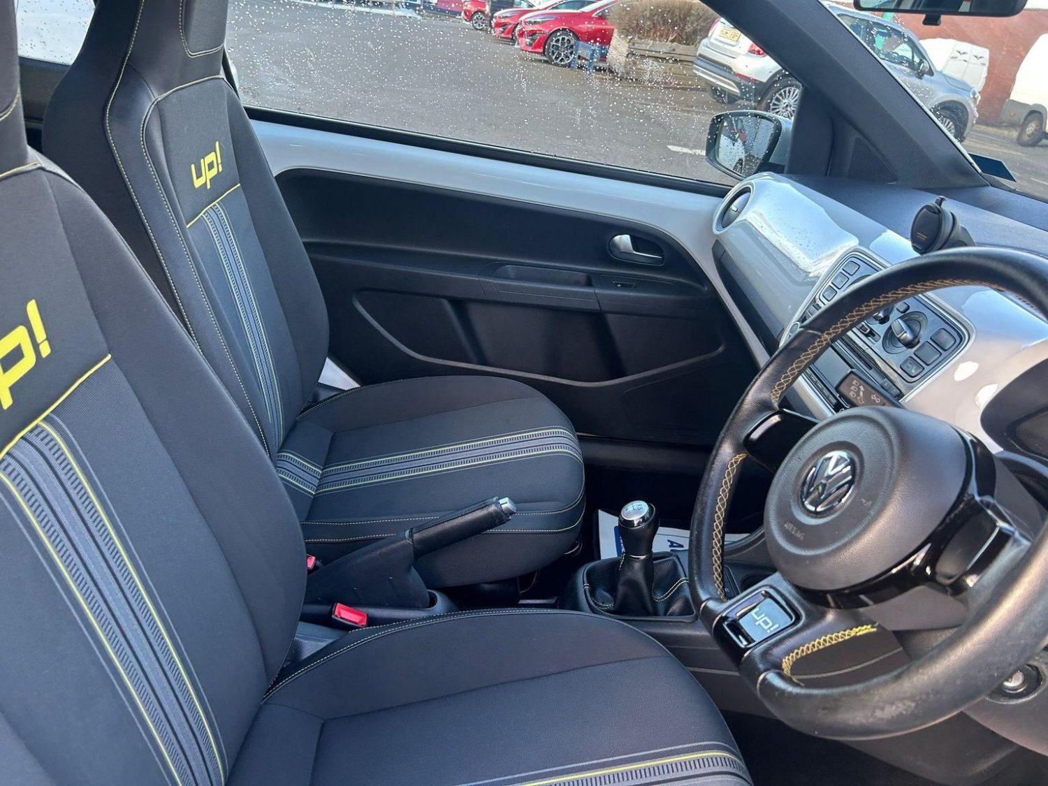 Volkswagen UP