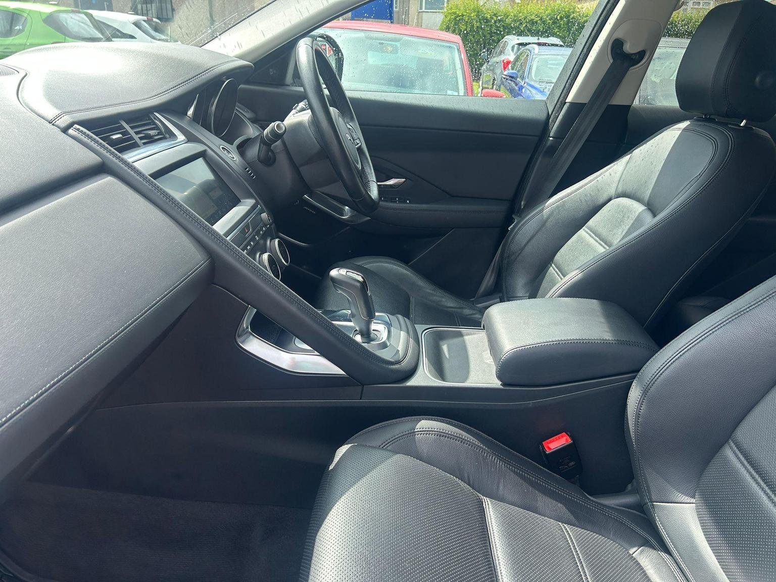 Jaguar E Pace