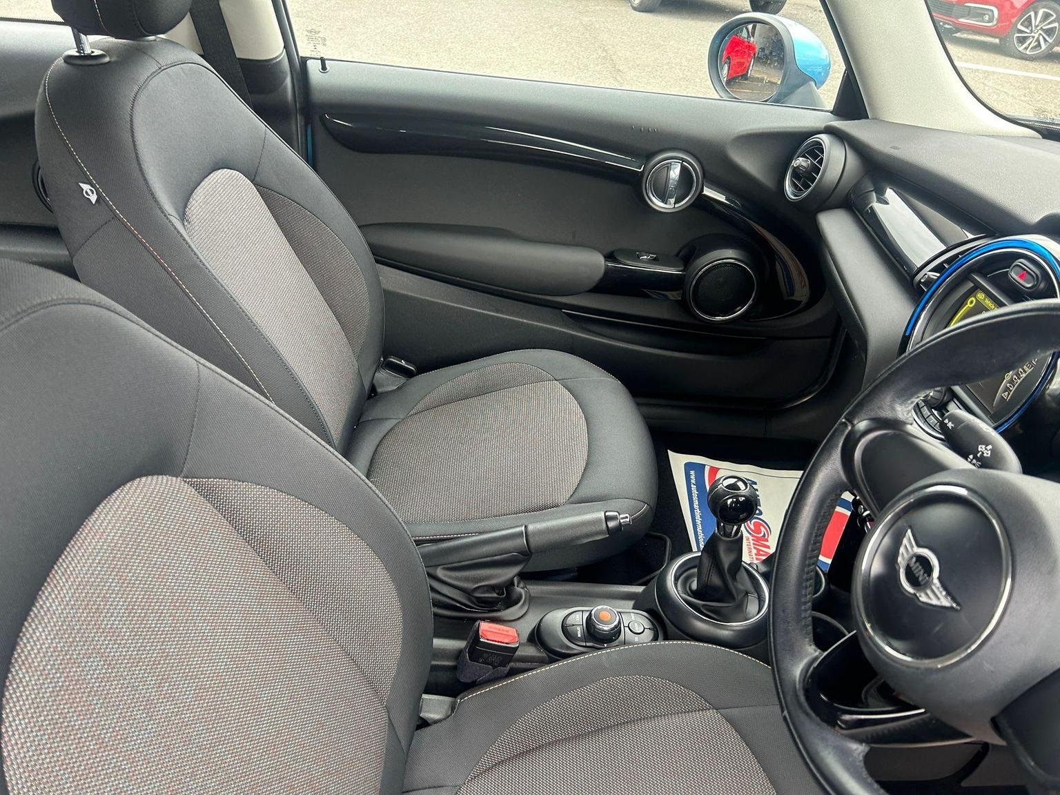 MINI Hatch