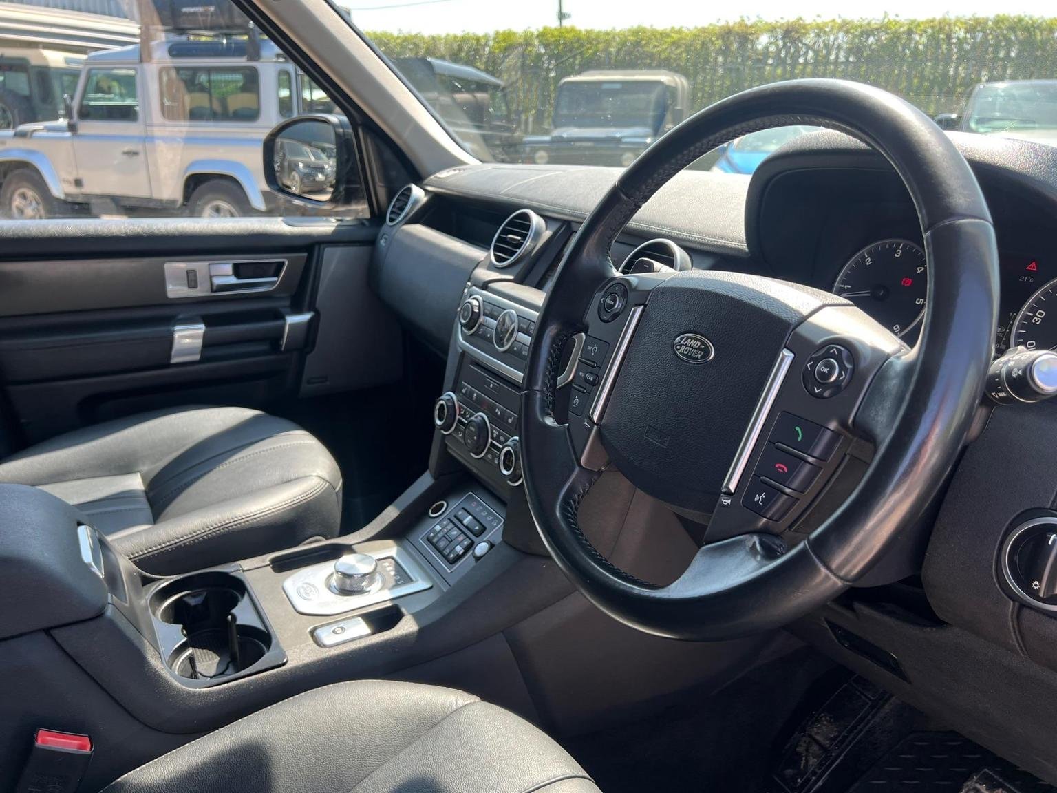 Land Rover Discovery 4