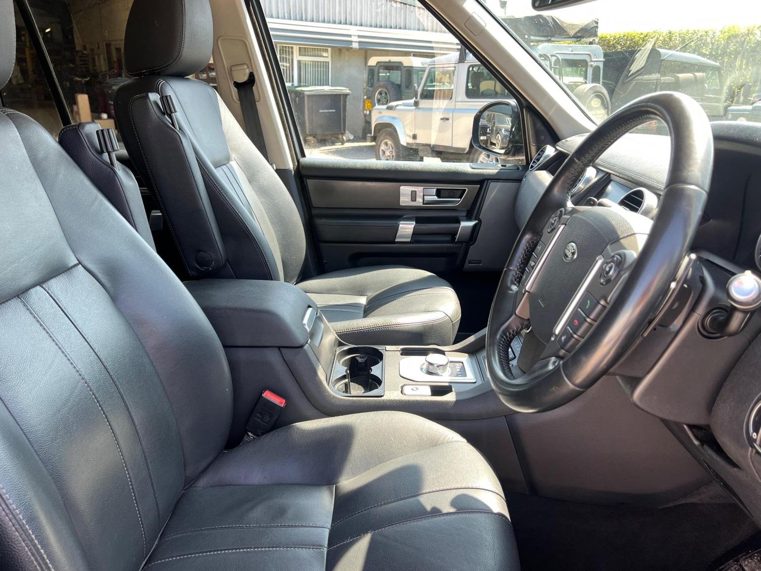 Land Rover Discovery 4