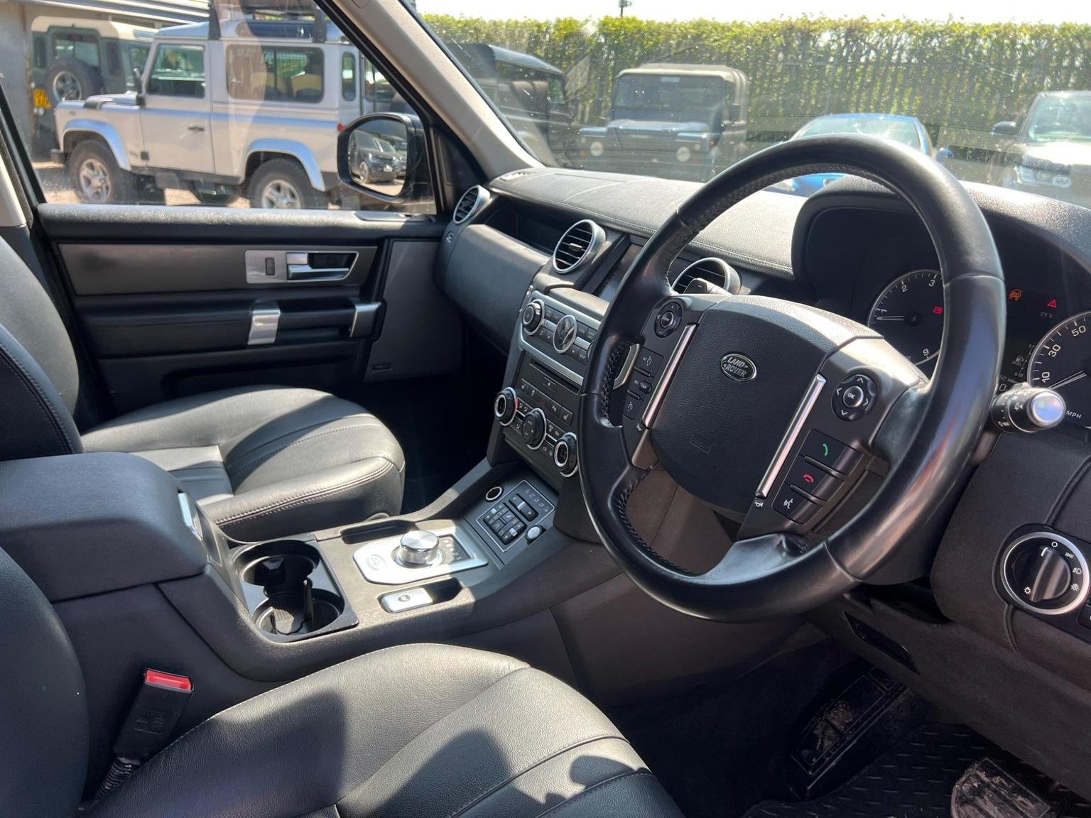 Land Rover Discovery 4