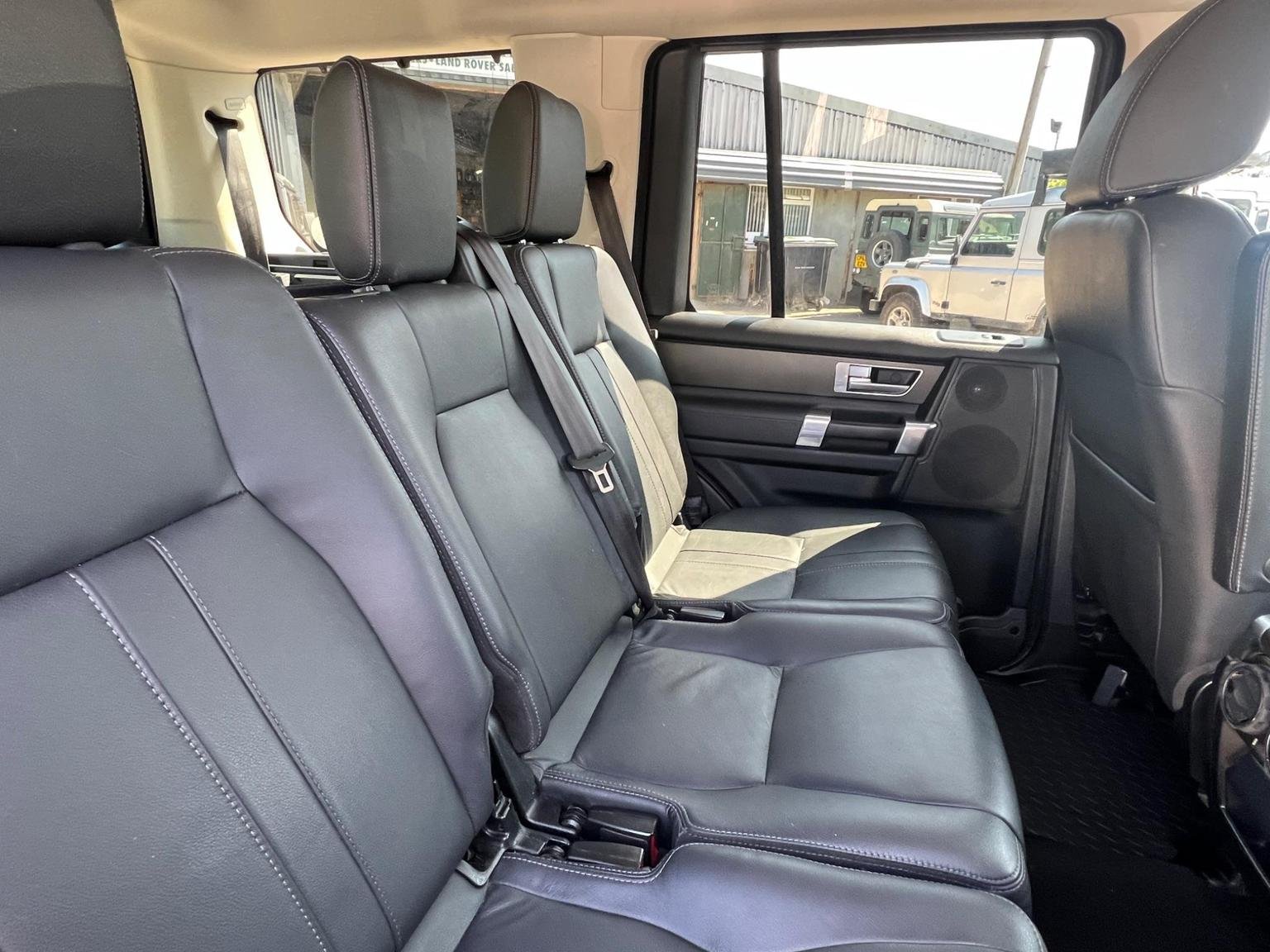 Land Rover Discovery 4