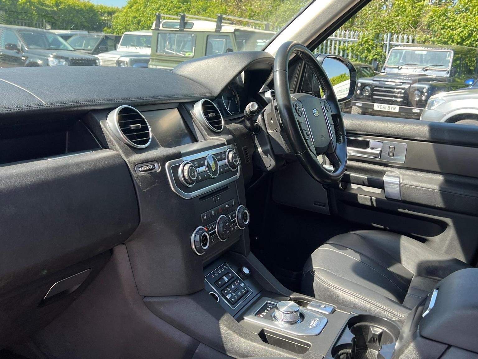 Land Rover Discovery 4