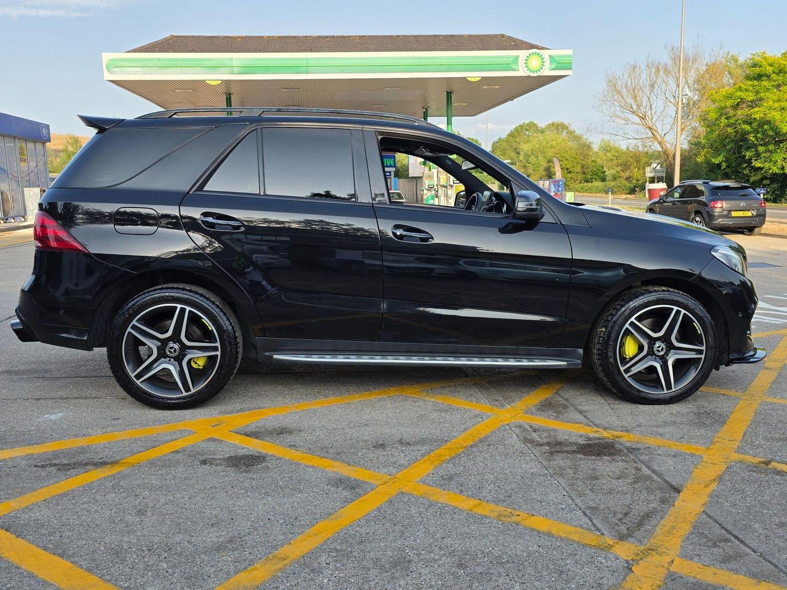 Mercedes Benz GLE-CLASS
