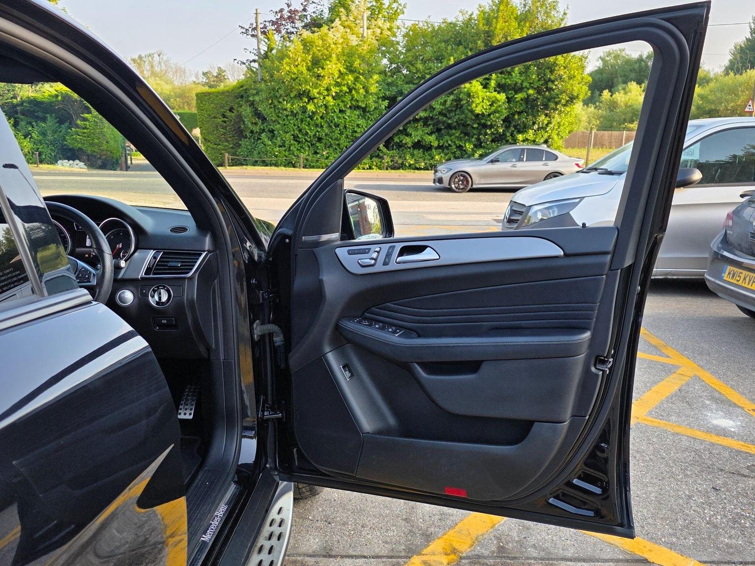Mercedes Benz GLE-CLASS