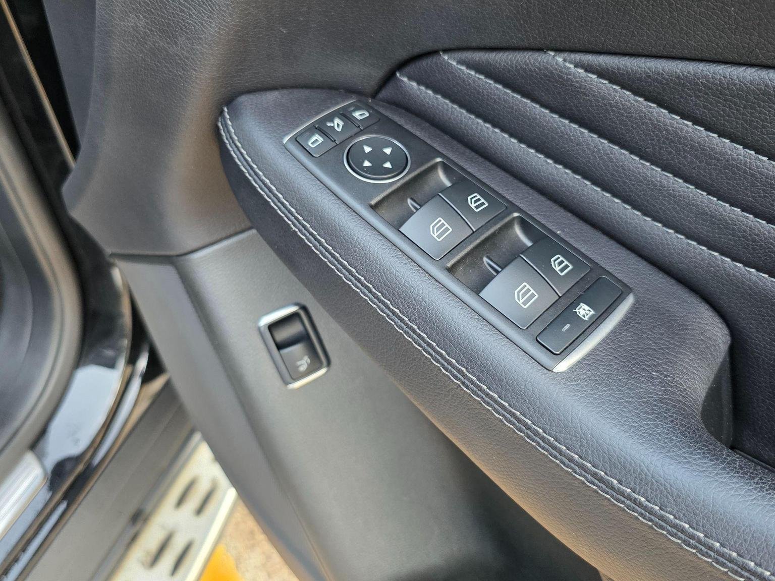 Mercedes Benz GLE-CLASS