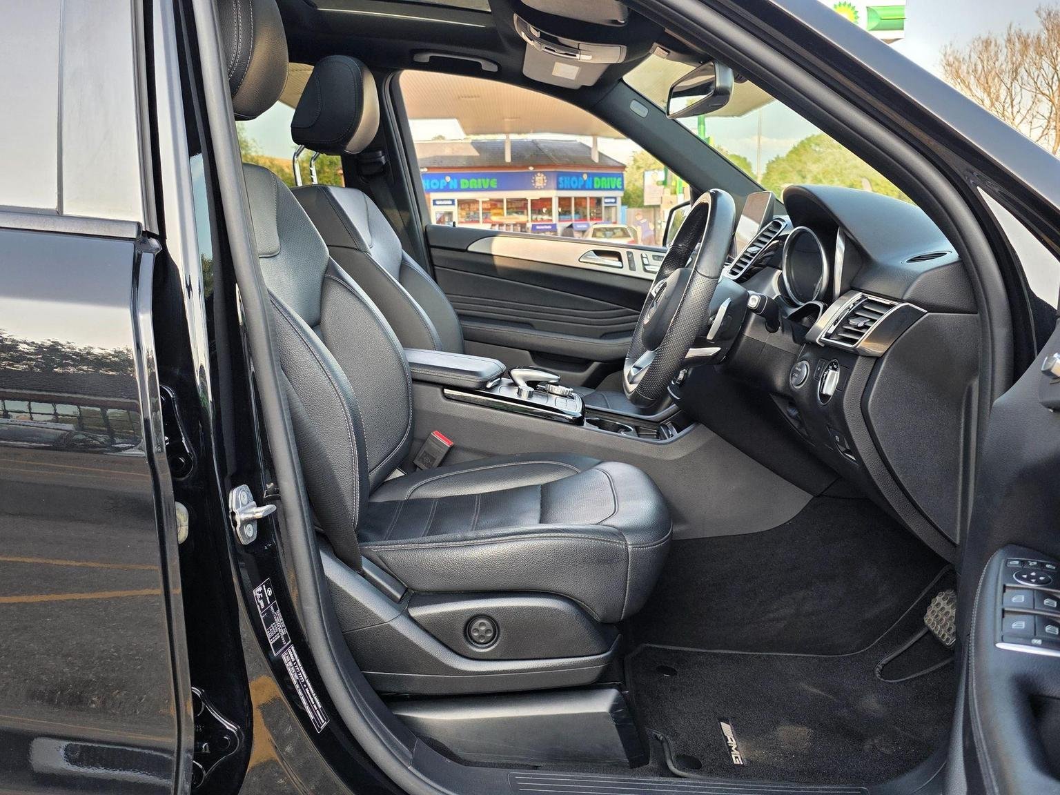 Mercedes Benz GLE-CLASS