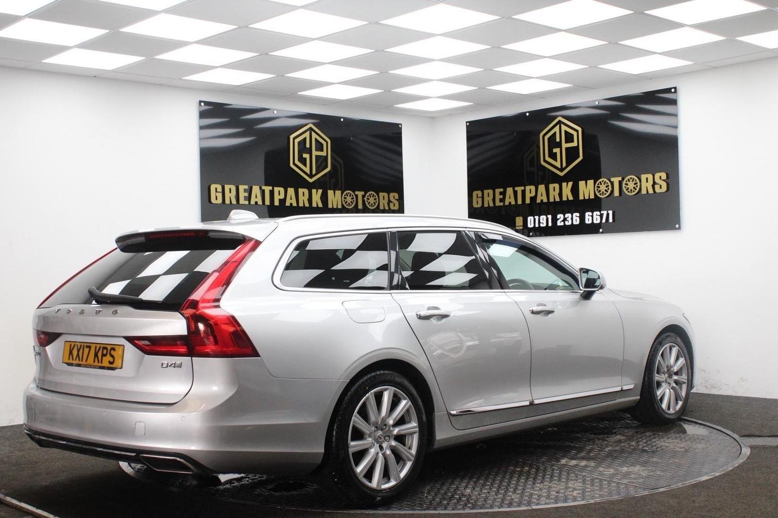 Volvo V90