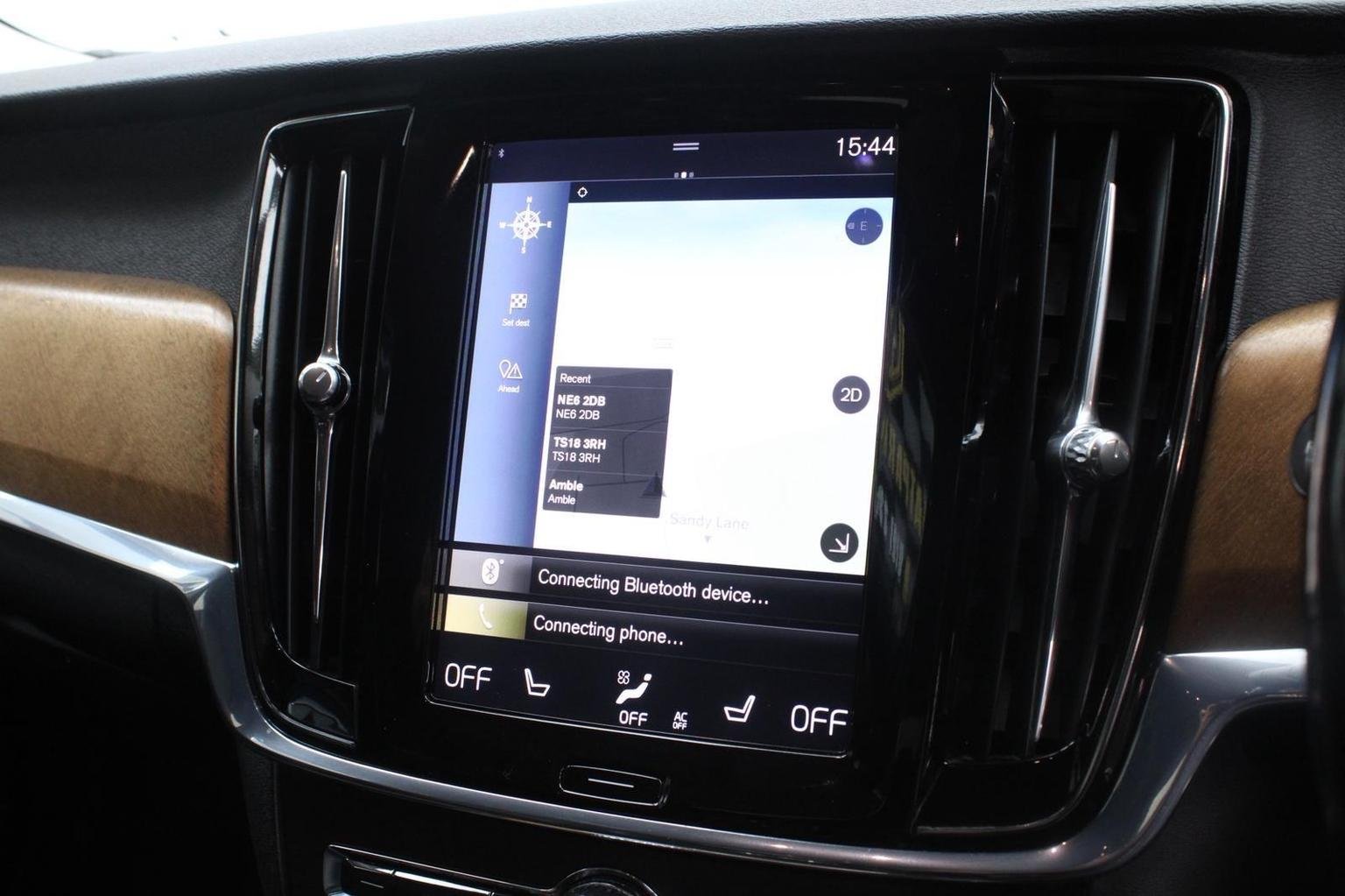 Volvo V90