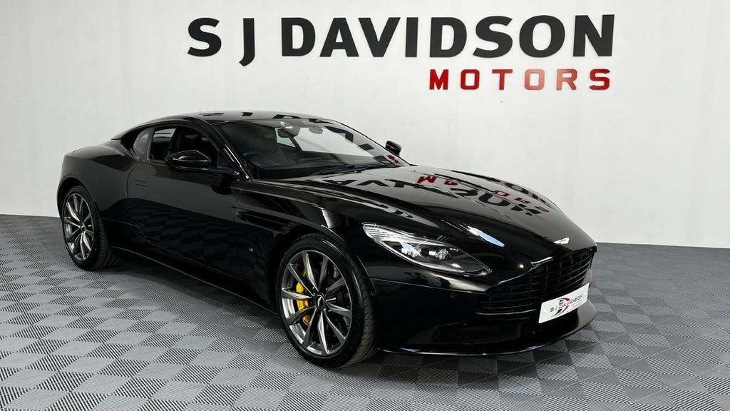 Aston Martin DB11
