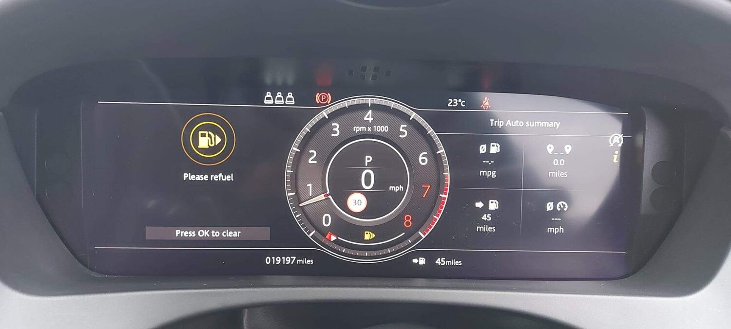 Jaguar F Pace