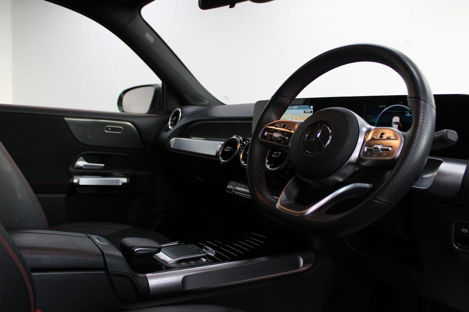 Mercedes Benz Glb