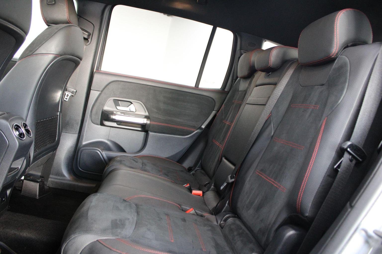 Mercedes Benz Glb