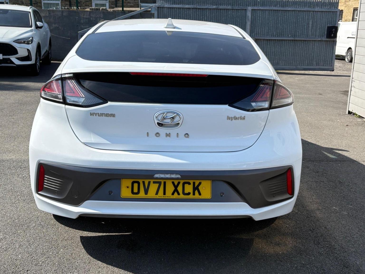 Hyundai IONIQ