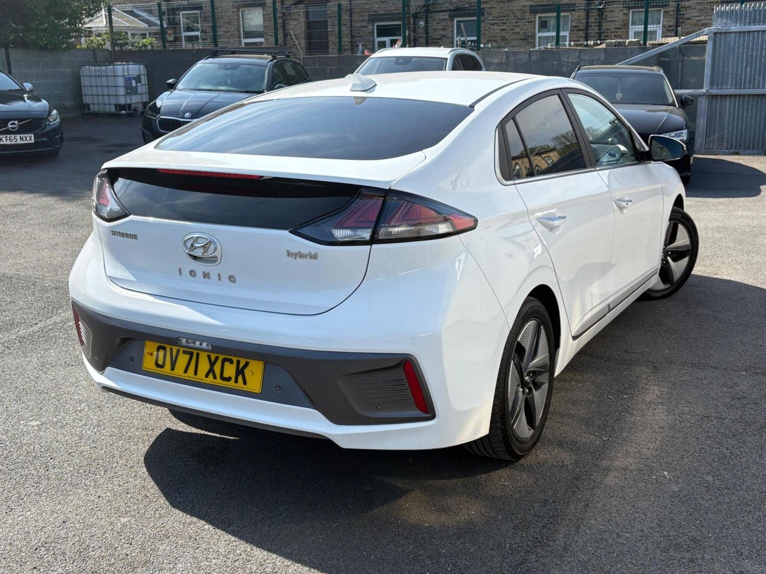 Hyundai IONIQ