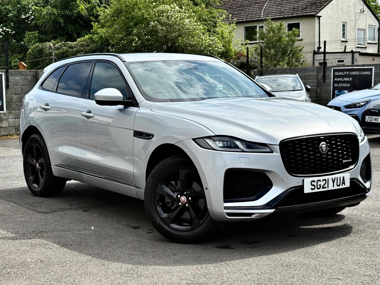 Jaguar F Pace