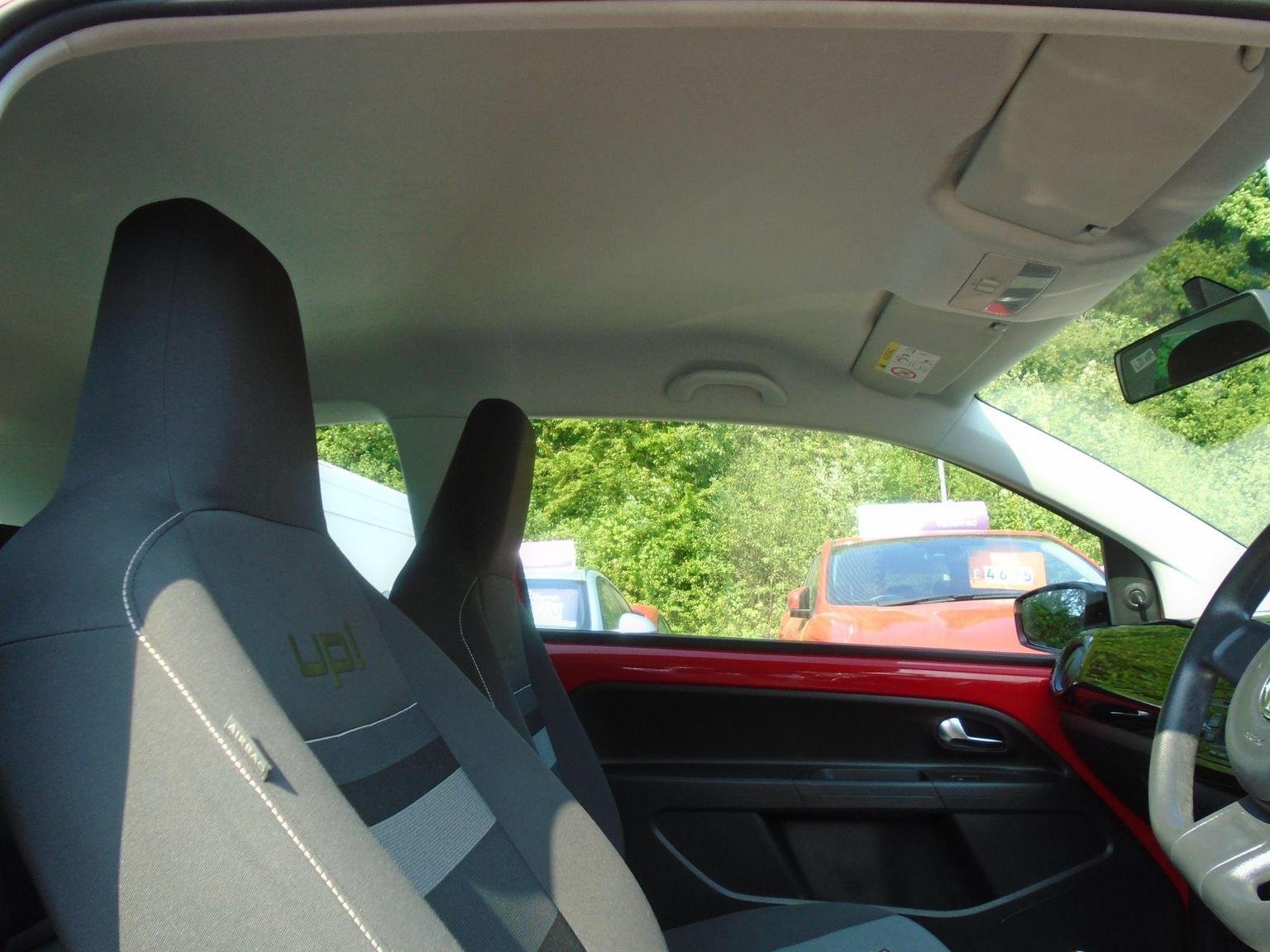 Volkswagen UP
