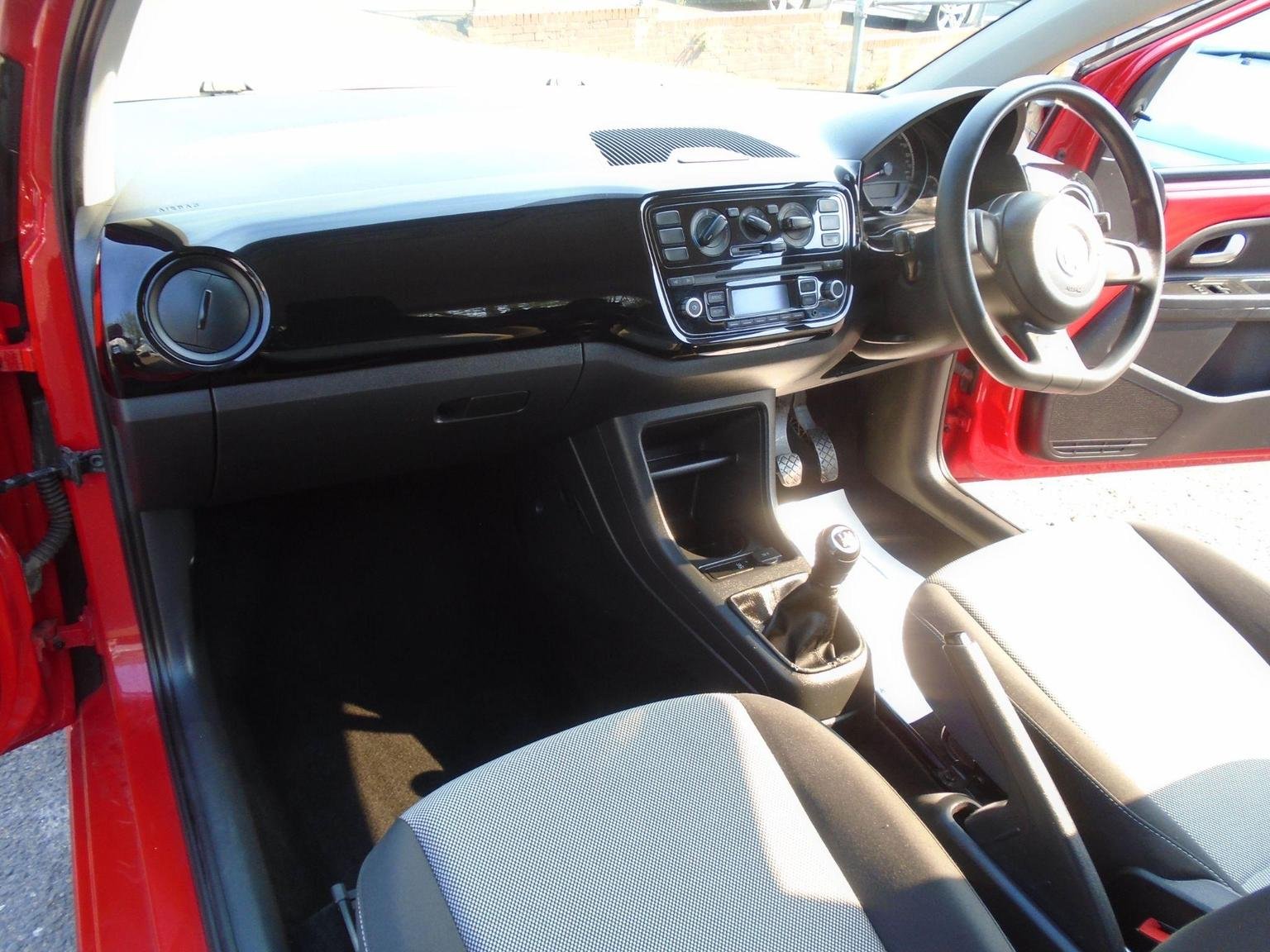 Volkswagen UP