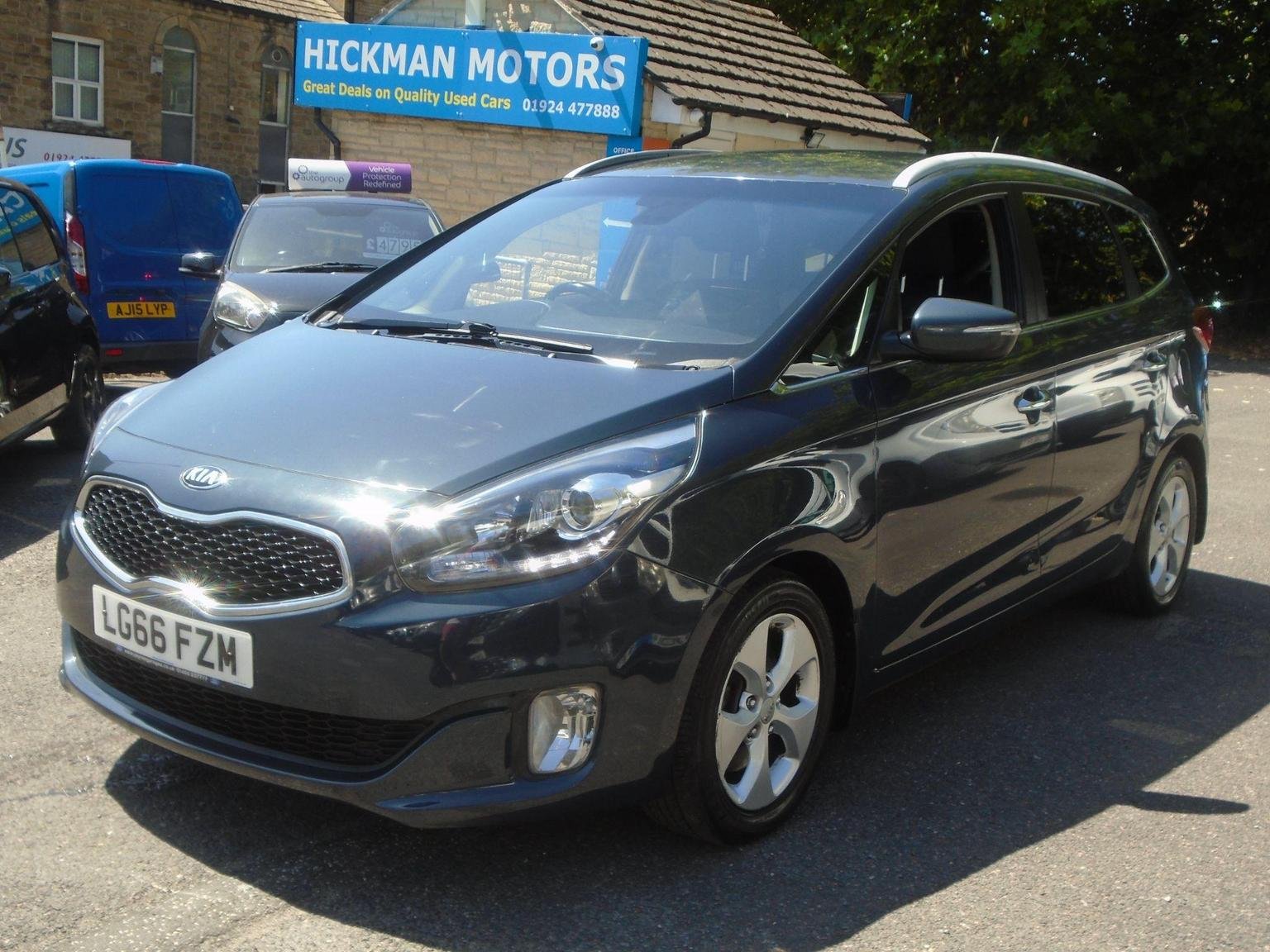 Kia Carens