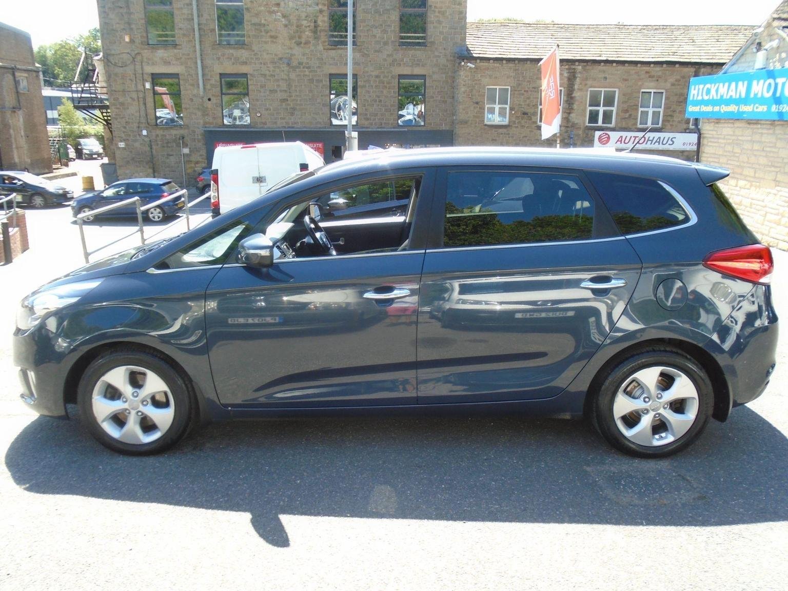 Kia Carens