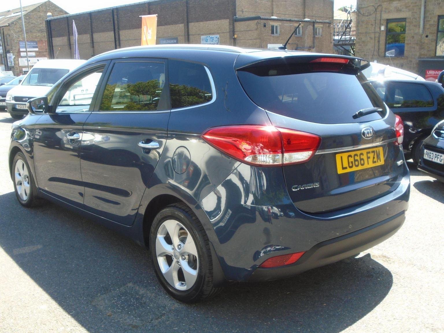 Kia Carens