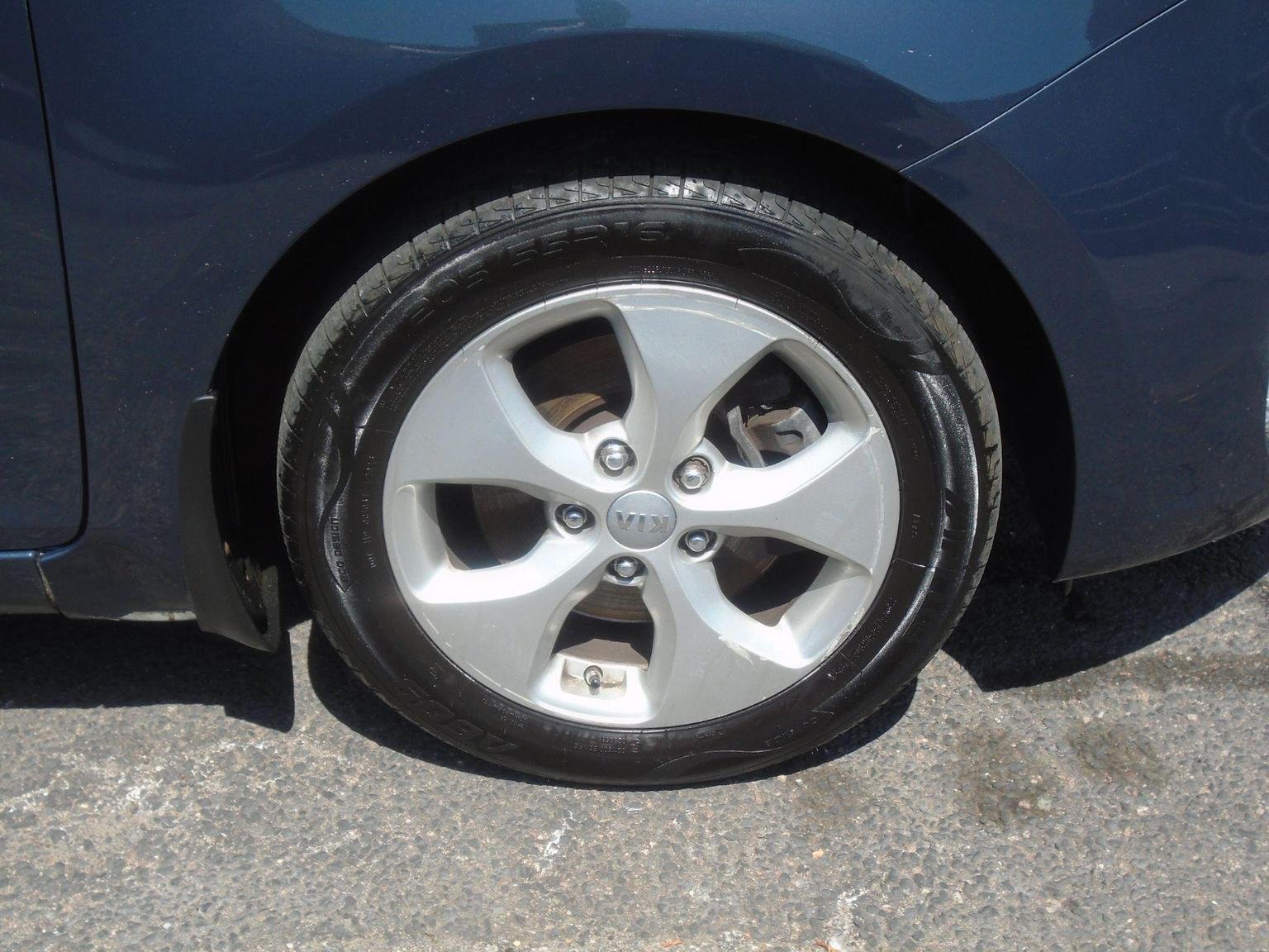 Kia Carens