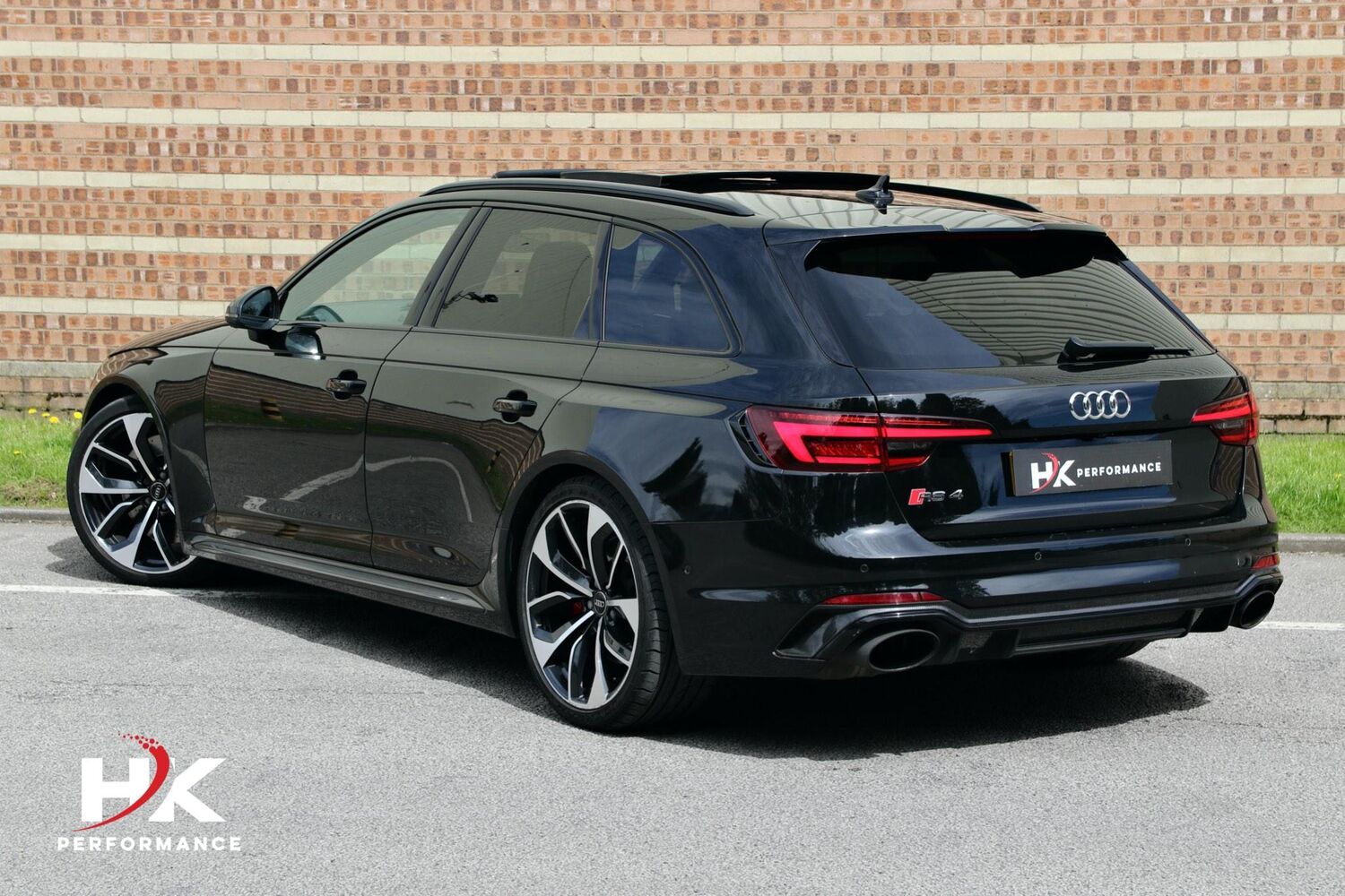 Audi RS4 Saloon