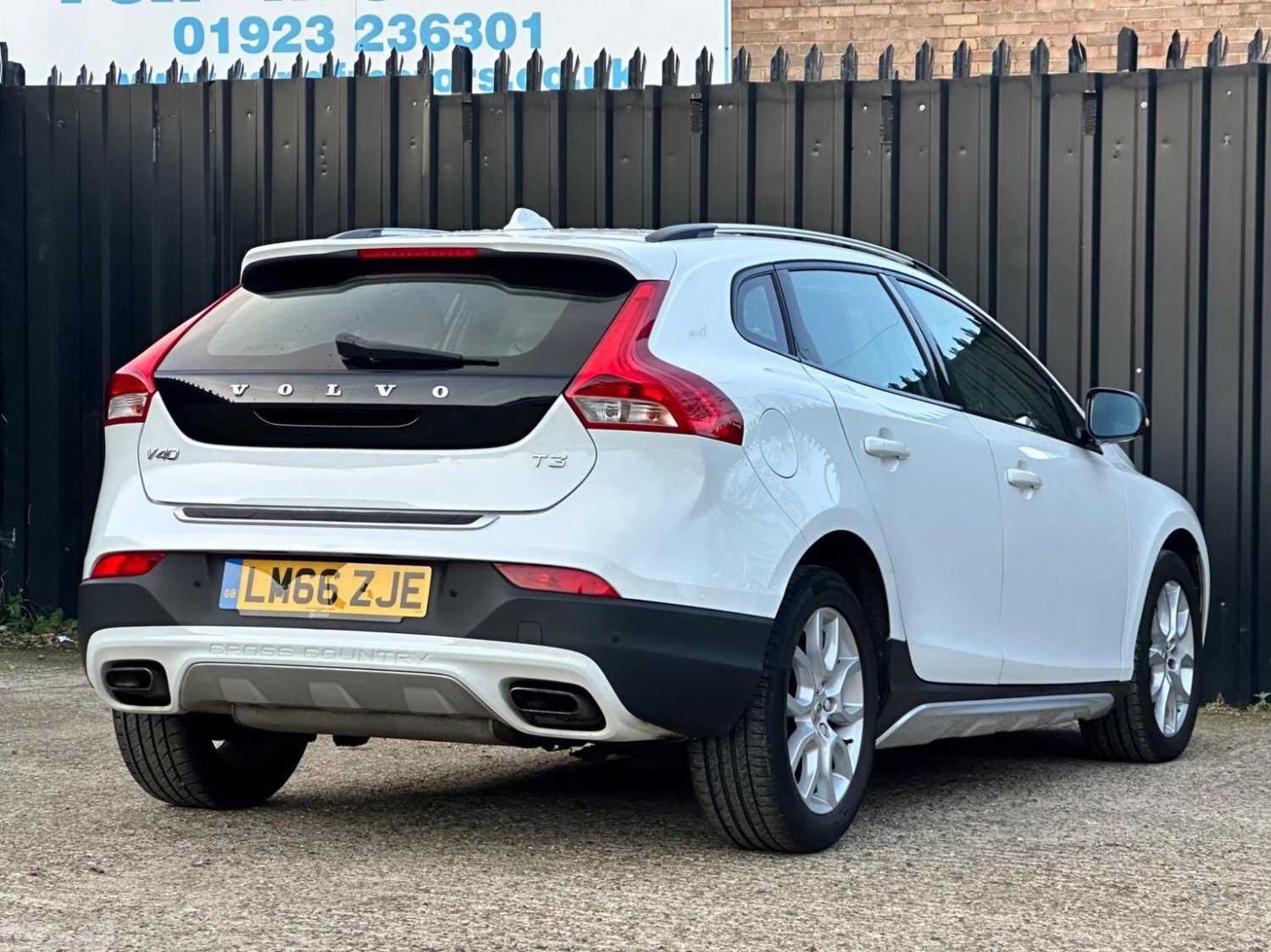 Volvo V40