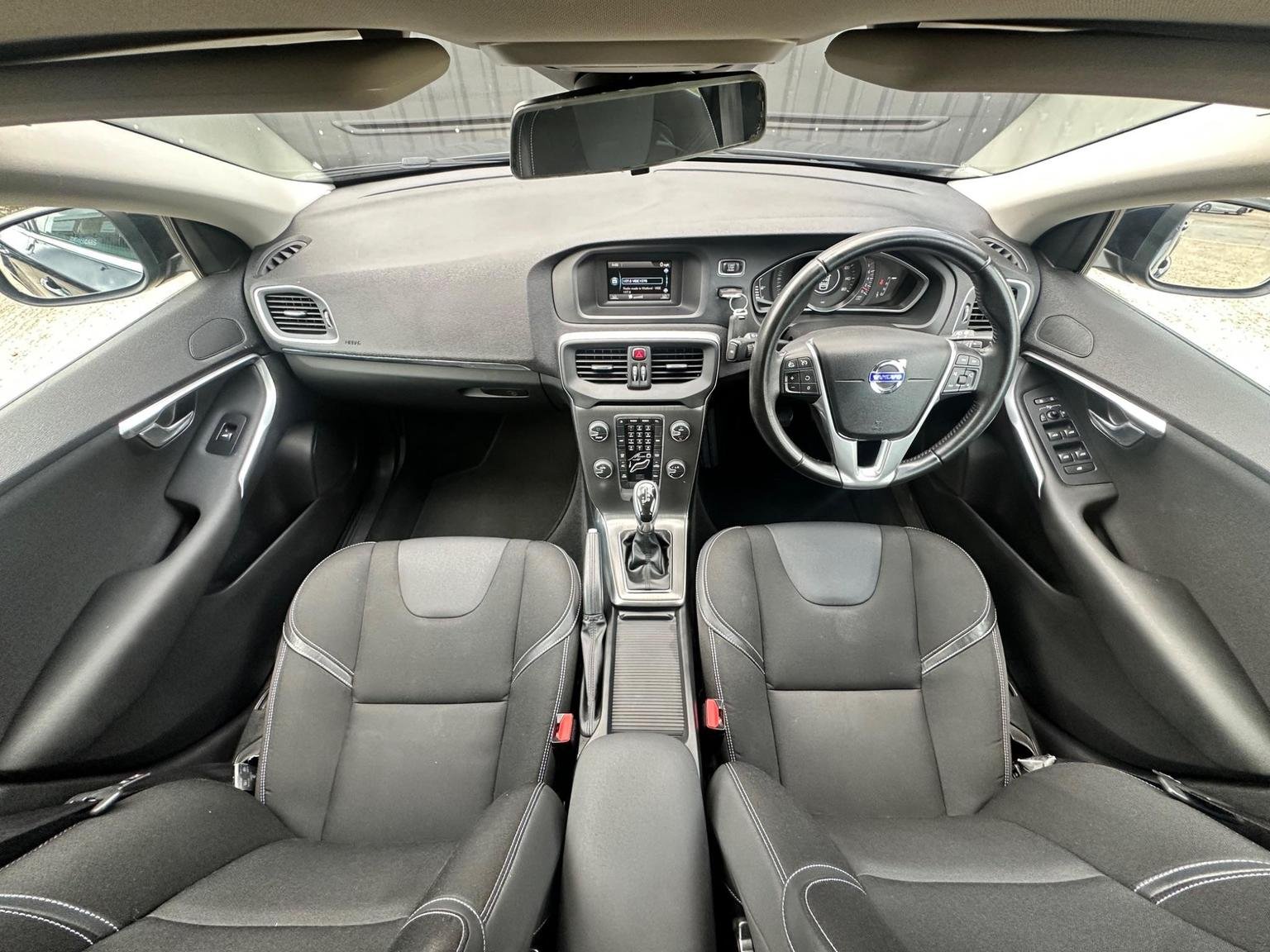 Volvo V40